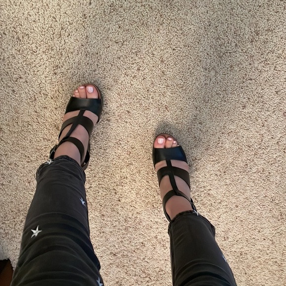 Size 6.5 Steve Madden wedges - Picture 8 of 10